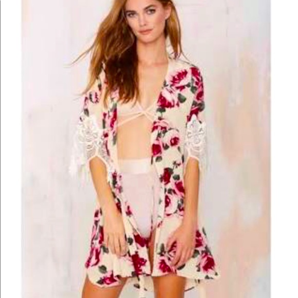 Stone Cold Fox Dresses & Skirts - Stone_Cold_Fox robe